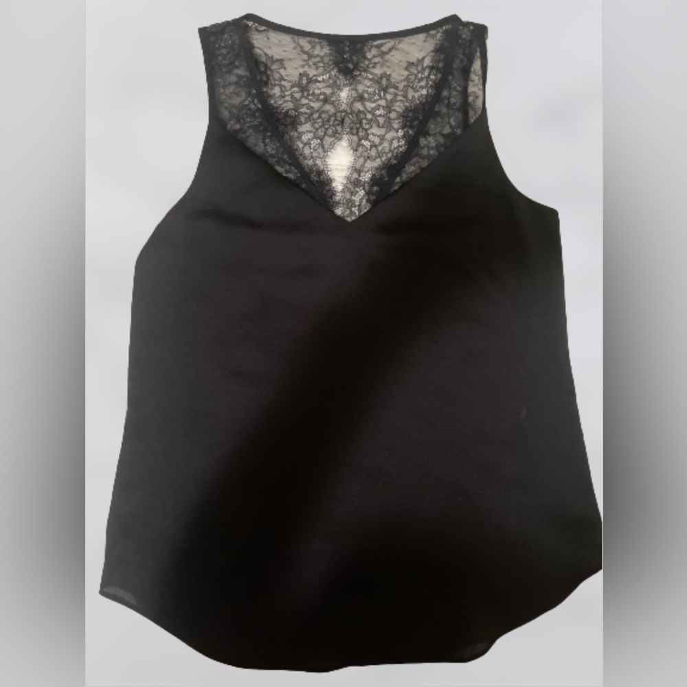 Express blouse with lace